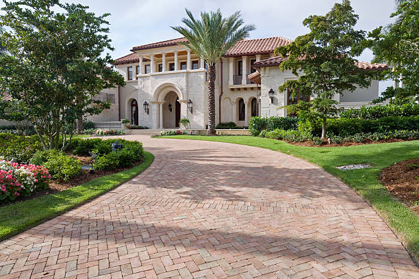 Best Affordable Driveway Pavers  in Elmwood, IL